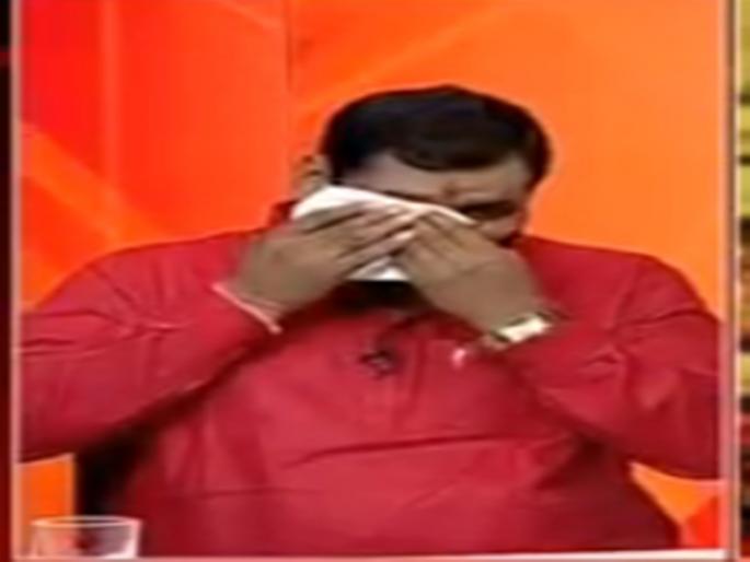 Abasaheb Patil Dhasdasya cried as the reservation was valid | आरक्षण वैध ठरताच आबासाहेब पाटील ढसाढसा रडले