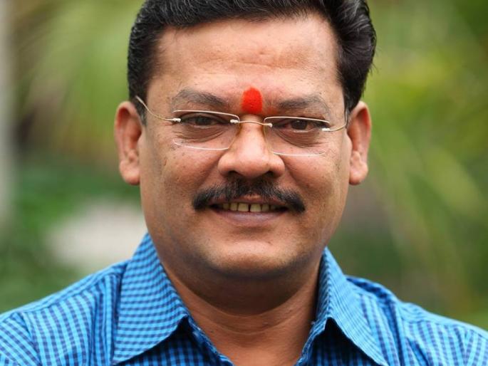 Aurangabad West Election Results 2019: Sanjay Shirsat vs Raju Shinde, Maharashtra vidhan sabha election Results 2019  | औरंगाबाद पश्चिम निवडणूक निकाल: संजय शिरसाट यांची 'हॅटट्रिक'; चौरंगी लढतीत विरोधक चारीमुंड्या चित्त Aurangabad West Election Results 2019: Sanjay Shirsat vs Raju Shinde, Maharashtra vidhan sabha election Results 2019  | औरंगाबाद पश्चिम निवडणूक निकाल: संजय शिरसाट यांची 'हॅटट्रिक'; चौरंगी लढतीत विरोधक चारीमुंड्या चित्त