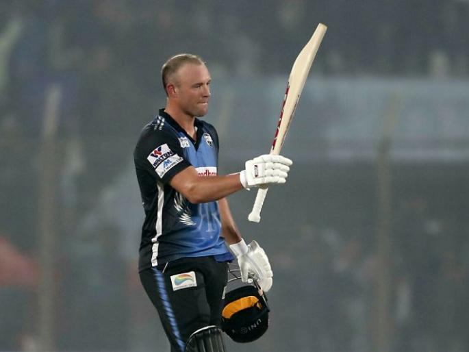AB de Villiers hit century on 50 balls in bangladesh premier league | एबी डिव्हिलियर्सची फटकेबाजी, 50 चेंडूत चोपल्या 101* धावा