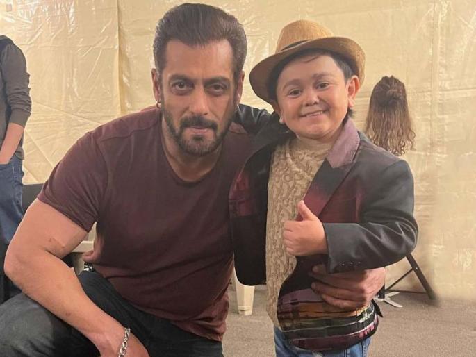 Bigg Boss fame Abdu Rozik arrested by police at Dubai airport details inside | 'बिग बॉस' फेम अब्दू रोजिकला एअरपोर्टवरच पोलिसांनी ठोकल्या बेड्या, काय आहे नेमकं प्रकरण? Bigg Boss fame Abdu Rozik arrested by police at Dubai airport details inside | 'बिग बॉस' फेम अब्दू रोजिकला एअरपोर्टवरच पोलिसांनी ठोकल्या बेड्या, काय आहे नेमकं प्रकरण?