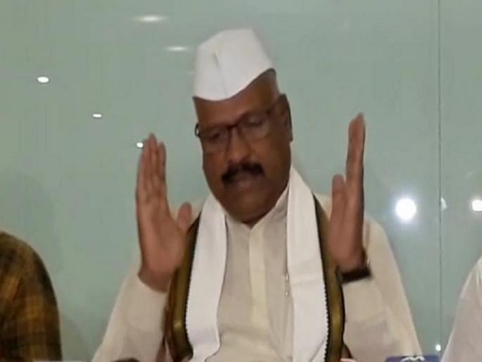 Lok Sabha Election 2019 : Sattar's politics on Aurangabad constituency is for whom? | Lok Sabha Election 2019 : सत्तारांचे दबावतंत्राचे राजकारण नेमके कोणासाठी ? Lok Sabha Election 2019 : Sattar's politics on Aurangabad constituency is for whom? | Lok Sabha Election 2019 : सत्तारांचे दबावतंत्राचे राजकारण नेमके कोणासाठी ?