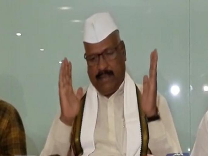 Lok Sabha Election 2019 : Uncomfortably increases in BJP due to close proximity of Abdul Sattar | अब्दुल सत्तारांच्या जवळिकीमुळे भाजपात वाढतेय अस्वस्थता