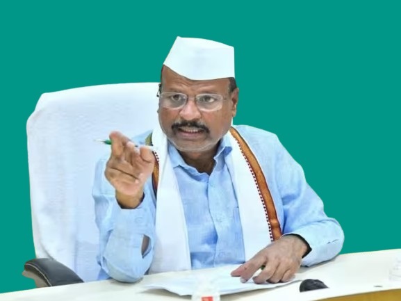 Abdul Sattar is the new Guardian Minister of Chhatrapati Sambhajinagar | अब्दुल सत्तार छत्रपती संभाजीनगरचे नवे पालकमंत्री, मंत्रिमंडळ विस्ताराचे काय?