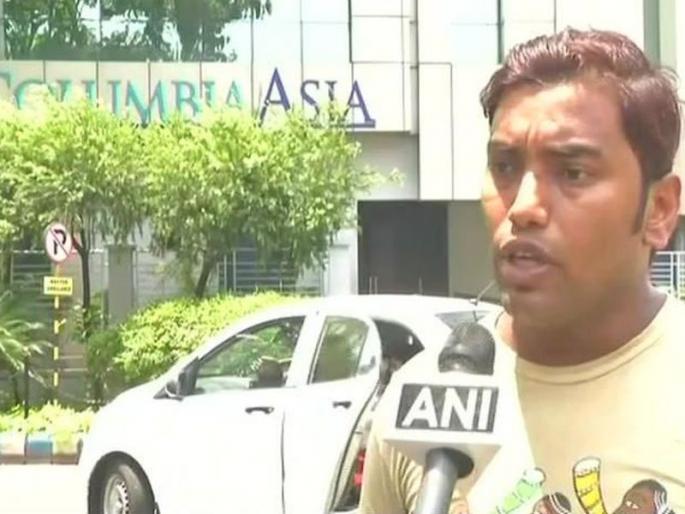 Woman on Ventilator After Infusion of Blood of Wrong Group in Kolkata; Husband Sues Hospital | धक्कादायक! चुकीच्या गटाचं रक्त चढवल्यानं महिला व्हेंटिलेटरवर, पतीनं रुग्णालयाविरोधात केला गुन्हा दाखल