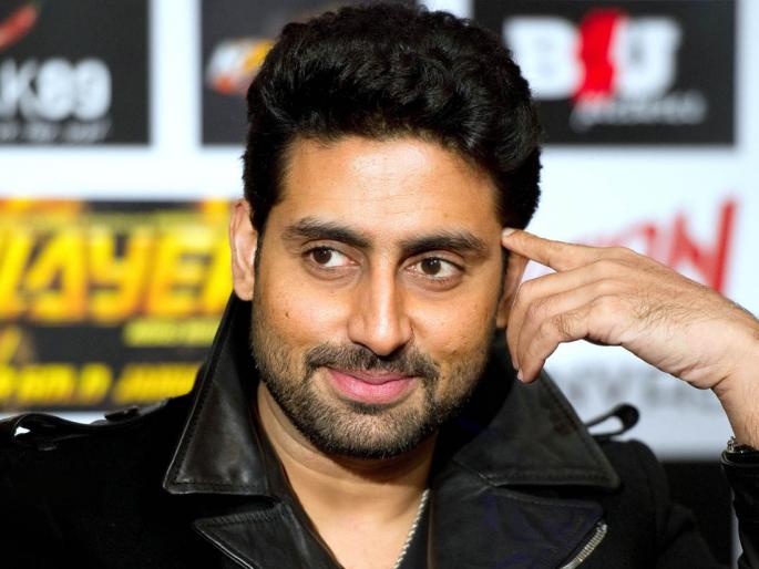 Birthday Special: amitabh bachchan son abhishek bachchan slept by a female fan | Birthday Special: अन् तिने अभिषेकच्या खाडकन कानाखाली वाजवली...! आजही विसरू शकला नाही ती ‘थप्पड’ Birthday Special: amitabh bachchan son abhishek bachchan slept by a female fan | Birthday Special: अन् तिने अभिषेकच्या खाडकन कानाखाली वाजवली...! आजही विसरू शकला नाही ती ‘थप्पड’