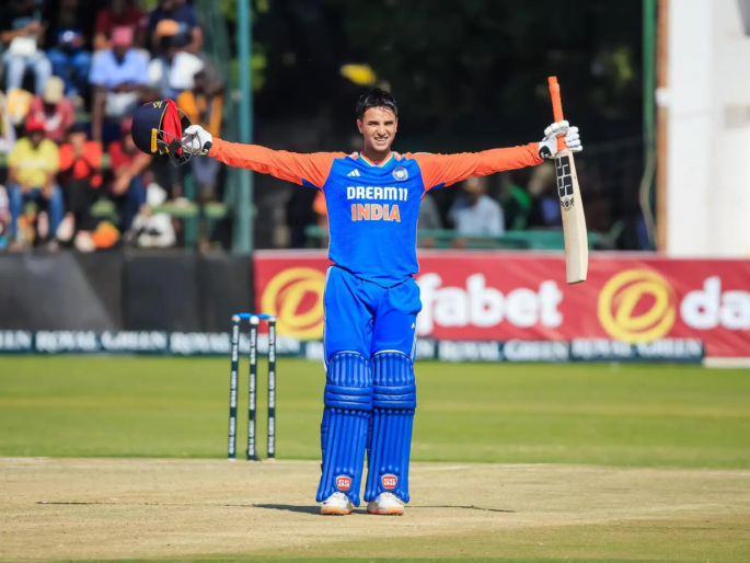 SMAT 2025: Abhishek Sharma Slams 19-ball 50 Runs against Baroda in Syed Mushtaq Ali Trophy | Abhishek Sharma: पुन्हा 'द अभिषेक शर्मा शो!' बडोद्याविरुद्ध फक्त 'इतक्या' चेंडूत ठोकलं अर्धशतक