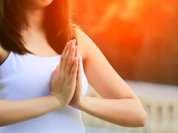 The brain should be circulating, so bend down and greet at least four times a day! | मेंदूपर्यंत रक्ताभिसरणासाठी रोज किमान चार वेळा नमस्कार करा; जाणून घ्या कसा! The brain should be circulating, so bend down and greet at least four times a day! | मेंदूपर्यंत रक्ताभिसरणासाठी रोज किमान चार वेळा नमस्कार करा; जाणून घ्या कसा!