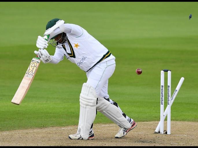 England vs Pakistan 1st Test: What a ball this was from jofra Archer to bowl Abid Ali | England vs Pakistan 1st Test: जोफ्रा आर्चरनं उडवला पाकिस्तानी फलंदाजाचा त्रिफळा; पाहा Video