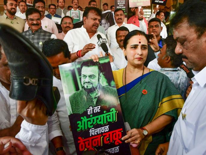 huge uproar in the legislature over abu azmi statement on aurangzeb both houses adjourned for the day | अबू आझमींच्या विधानावरून विधिमंडळात प्रचंड गदारोळ; दिवसभरासाठी दोन्ही सभागृह तहकूब huge uproar in the legislature over abu azmi statement on aurangzeb both houses adjourned for the day | अबू आझमींच्या विधानावरून विधिमंडळात प्रचंड गदारोळ; दिवसभरासाठी दोन्ही सभागृह तहकूब