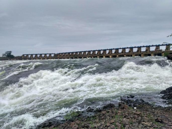 23 thousand cusecs of water from Ghod dam | घोड धरणातून २३ हजार क्युसेक्सने पाणी 23 thousand cusecs of water from Ghod dam | घोड धरणातून २३ हजार क्युसेक्सने पाणी