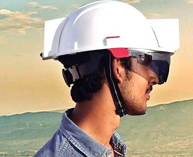 AC Helmet to be launched soon! Start of up to 3 youths in Telangana | लवकरच बाजारात येणार एसी हेल्मेट! तेलंगणच्या ३ तरुणांचे स्टार्ट अप AC Helmet to be launched soon! Start of up to 3 youths in Telangana | लवकरच बाजारात येणार एसी हेल्मेट! तेलंगणच्या ३ तरुणांचे स्टार्ट अप