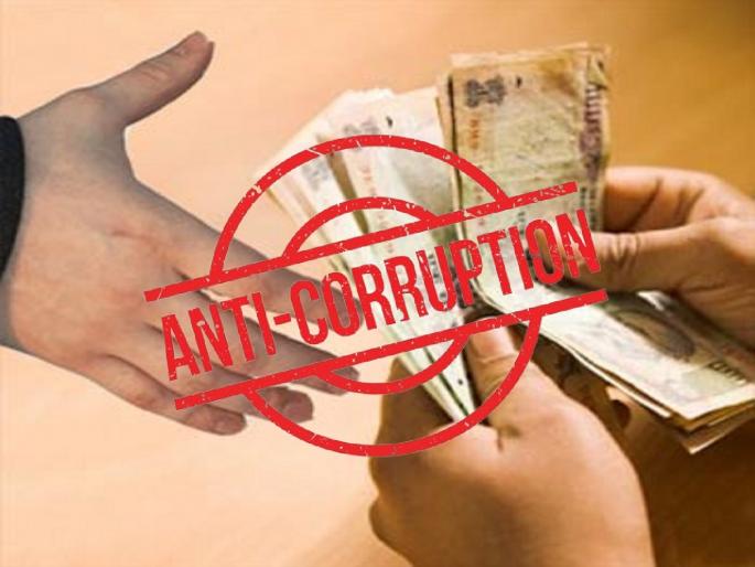 Hingoli: Sarpanch demanded bribe for subsidy for a house; ACB caught him red-handed | Hingoli: घरकुलाच्या अनुदानासाठी सरपंचाने मागितली लाच; ‘एसीबी’ने रंगेहाथ पकडले Hingoli: Sarpanch demanded bribe for subsidy for a house; ACB caught him red-handed | Hingoli: घरकुलाच्या अनुदानासाठी सरपंचाने मागितली लाच; ‘एसीबी’ने रंगेहाथ पकडले