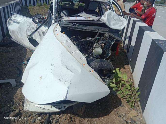 Another crash on 'Prosperity'; Couple killed in Pune | ‘समृद्धी’वर पुन्हा अपघात; पुण्यातील दाम्पत्य ठार Another crash on 'Prosperity'; Couple killed in Pune | ‘समृद्धी’वर पुन्हा अपघात; पुण्यातील दाम्पत्य ठार