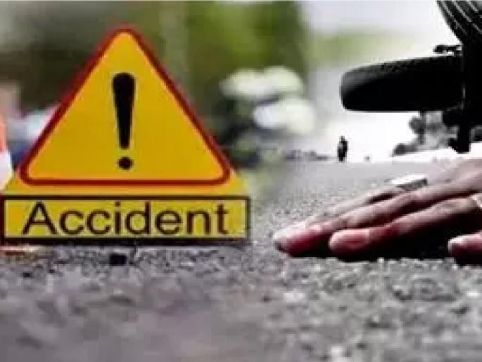 A woman who was seriously injured in the accident died during treatment in kolhapur | आधीचे नव्हतेच काही, आता आईदेखील नाही..; अपघाताने सर्वस्वच हिरावून घेतले A woman who was seriously injured in the accident died during treatment in kolhapur | आधीचे नव्हतेच काही, आता आईदेखील नाही..; अपघाताने सर्वस्वच हिरावून घेतले