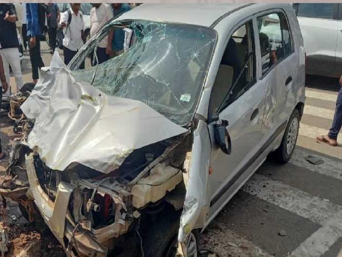 accident at Cyber Chowk in Kolhapur, six injured in collision with speeding car | कोल्हापुरातील सायबर चौकात भीषण अपघात; भरधाव कारच्या धडकेत तिघे ठार, चारजण जखमी -video accident at Cyber Chowk in Kolhapur, six injured in collision with speeding car | कोल्हापुरातील सायबर चौकात भीषण अपघात; भरधाव कारच्या धडकेत तिघे ठार, चारजण जखमी -video