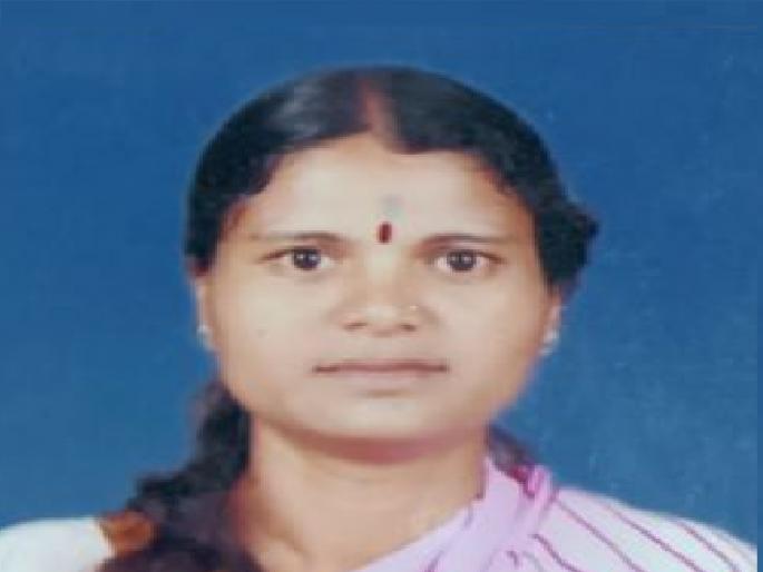 Woman dies after falling from motorcycle on sharp curve, incident on Rashiwade to Chande Marg kolhapur | Kolhapur- तीव्र वळणावर मोटारसायकलवरून पडून महिला ठार, राशिवडे ते चांदे मार्गावरील घटना Woman dies after falling from motorcycle on sharp curve, incident on Rashiwade to Chande Marg kolhapur | Kolhapur- तीव्र वळणावर मोटारसायकलवरून पडून महिला ठार, राशिवडे ते चांदे मार्गावरील घटना