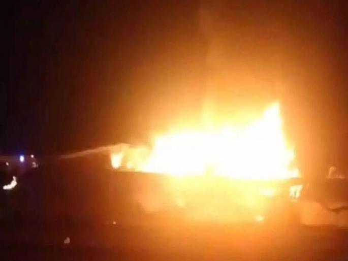 42 Indian Umrah pilgrims have reportedly died in Saudi Arabia after a passenger bus collided with a diesel tanker | सौदी अरेबियात भीषण अपघात, ४२ भारतीयांचा मृत्यू; प्रवासी बस डिझेल टँकरला धडकली, आगीचा उडाला भडका 42 Indian Umrah pilgrims have reportedly died in Saudi Arabia after a passenger bus collided with a diesel tanker | सौदी अरेबियात भीषण अपघात, ४२ भारतीयांचा मृत्यू; प्रवासी बस डिझेल टँकरला धडकली, आगीचा उडाला भडका