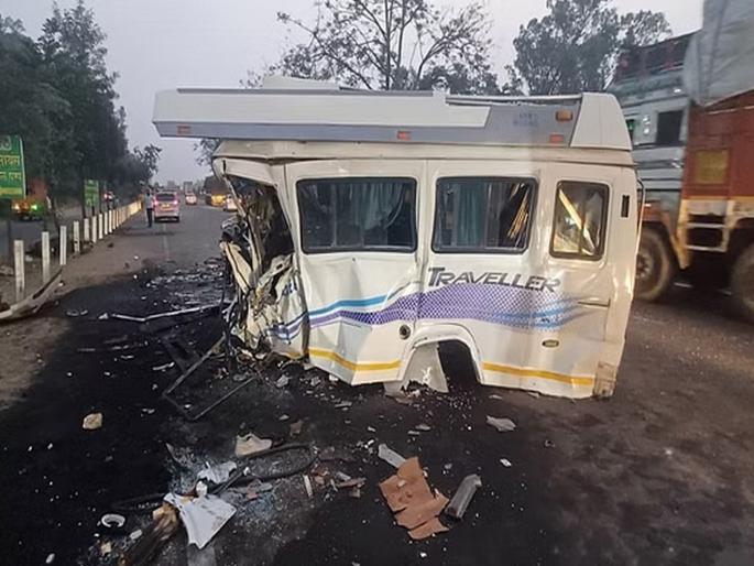 Ambala Tempo Traveler Accident: A family going to Vaishnodevi's darshan; Seven dead, 19 injured, including a six-month-old baby girl | वैष्णोदेवीच्या दर्शनाला निघालेल्या कुटुंबावर काळाचा घाला; सहा महिन्यांच्या बालिकेसह सात मृत्यू, १९ जखमी Ambala Tempo Traveler Accident: A family going to Vaishnodevi's darshan; Seven dead, 19 injured, including a six-month-old baby girl | वैष्णोदेवीच्या दर्शनाला निघालेल्या कुटुंबावर काळाचा घाला; सहा महिन्यांच्या बालिकेसह सात मृत्यू, १९ जखमी