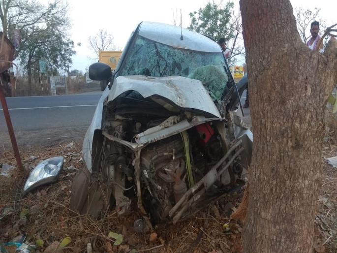 Accident of teachers after coming to work in the election Umred | निवडणुकीचे काम आटोपून परतणाऱ्या शिक्षकांच्या वाहनाला अपघात, दोघांचा मृत्यू Accident of teachers after coming to work in the election Umred | निवडणुकीचे काम आटोपून परतणाऱ्या शिक्षकांच्या वाहनाला अपघात, दोघांचा मृत्यू