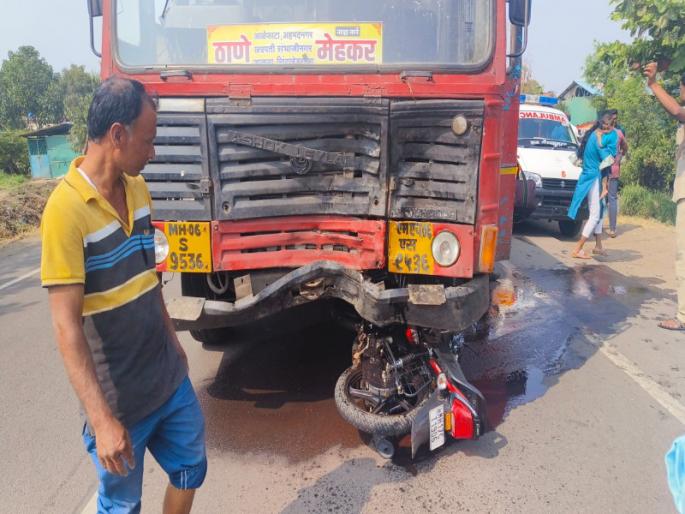 Fatal accident of ST motorcycle on Nagar-Kalyan highway Both died on the spot | नगर - कल्याण महामार्गावर एसटी - मोटरसायकलचा भीषण अपघात; दोघांचा जागीच मृत्यू Fatal accident of ST motorcycle on Nagar-Kalyan highway Both died on the spot | नगर - कल्याण महामार्गावर एसटी - मोटरसायकलचा भीषण अपघात; दोघांचा जागीच मृत्यू