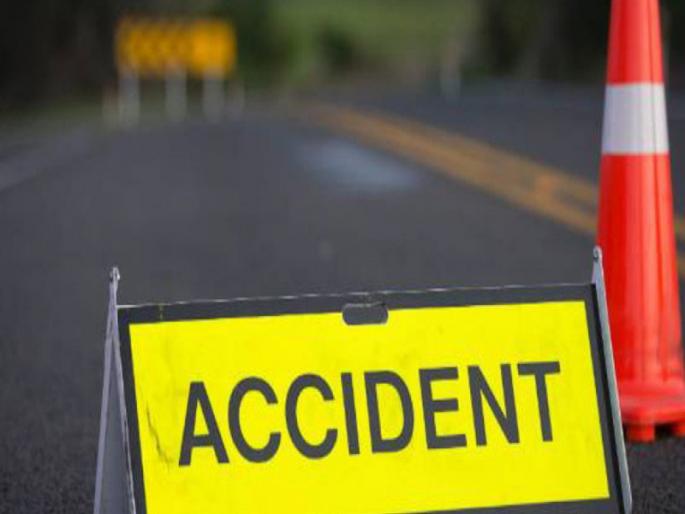 Cyclists on highways in potholes; Unfortunate death of youth due to lack of help, a big shock to the family | महामार्गावर दुचाकीस्वार खड्ड्यात; मदत न मिळाल्यानं तरुणाचा दुर्दैवी मृत्यू, कुटुंबाला मोठा धक्का Cyclists on highways in potholes; Unfortunate death of youth due to lack of help, a big shock to the family | महामार्गावर दुचाकीस्वार खड्ड्यात; मदत न मिळाल्यानं तरुणाचा दुर्दैवी मृत्यू, कुटुंबाला मोठा धक्का