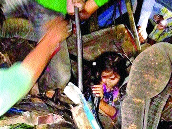 'Time' collapses! | ‘काळ’ कोसळला! 'Time' collapses! | ‘काळ’ कोसळला!