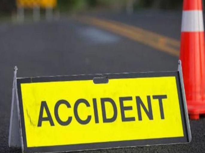 Another senior citizen crushed to death while crossing Pune-Solapur highway | पुणे - सोलापूर महामार्ग ओलांडताना आणखी एका ज्येष्ठ नागरिकाला चिरडले Another senior citizen crushed to death while crossing Pune-Solapur highway | पुणे - सोलापूर महामार्ग ओलांडताना आणखी एका ज्येष्ठ नागरिकाला चिरडले