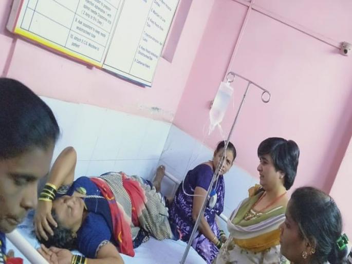 Three people seriously injured | पेणमध्ये बिल्डींगचा स्लॅब काेसळून तीन जण गंभीर जखमी Three people seriously injured | पेणमध्ये बिल्डींगचा स्लॅब काेसळून तीन जण गंभीर जखमी