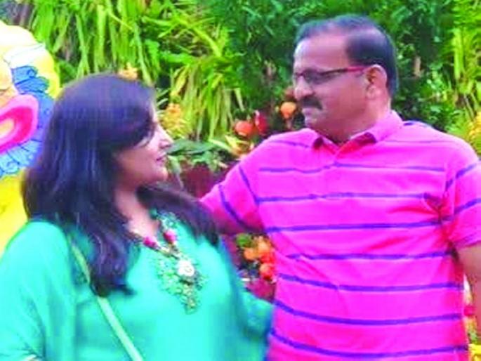 Accident of the police inspector of Dharur, on the girl's birthday; Wife killed | मुलीच्या वाढदिवसाला जाणाऱ्या धारूरच्या पोलीस निरीक्षकाचा कार अपघातात पत्नीसह मृत्यू Accident of the police inspector of Dharur, on the girl's birthday; Wife killed | मुलीच्या वाढदिवसाला जाणाऱ्या धारूरच्या पोलीस निरीक्षकाचा कार अपघातात पत्नीसह मृत्यू