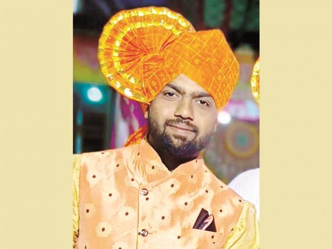 Nephew meets with accident on Paithan road while returning from meeting his uncle; dies on the spot | आत्याला भेटून परतताना भाच्याचा पैठण रोडवर अपघात; जागीच मृत्यू Nephew meets with accident on Paithan road while returning from meeting his uncle; dies on the spot | आत्याला भेटून परतताना भाच्याचा पैठण रोडवर अपघात; जागीच मृत्यू