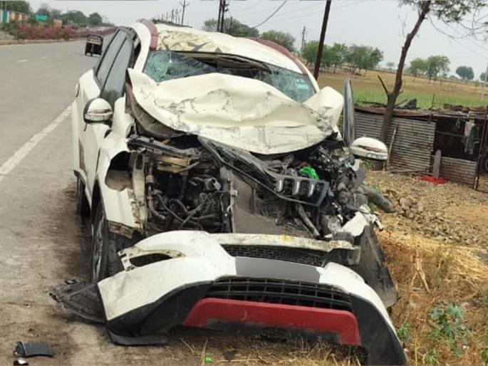 Accidental death of father and son while returning from Shirdi Incident on Latur-Ambajogai highway | शिर्डीहून परतताना पिता-पुत्राचा अपघाती मृत्यू; लातूर-अंबाजोगाई महामार्गावरील घटना Accidental death of father and son while returning from Shirdi Incident on Latur-Ambajogai highway | शिर्डीहून परतताना पिता-पुत्राचा अपघाती मृत्यू; लातूर-अंबाजोगाई महामार्गावरील घटना