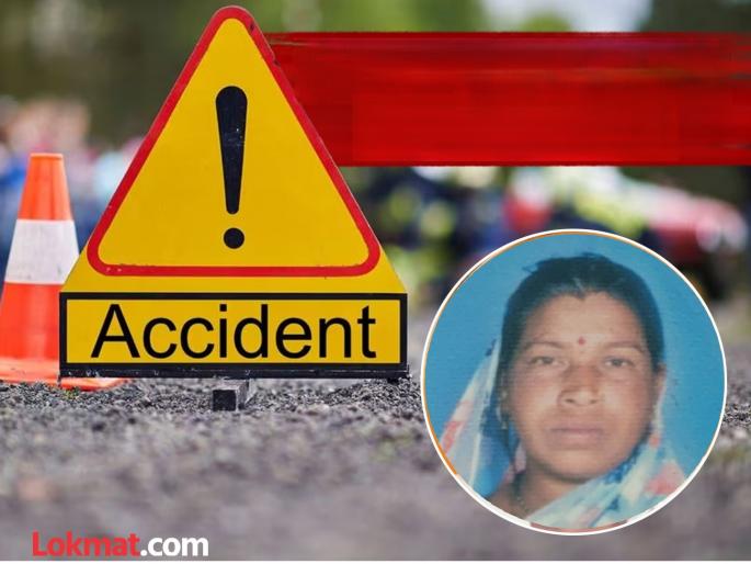Woman dies after falling off bike while taking lift on way to wedding | लिफ्ट घेतली अन् प्राण गमावले; दुचाकीवरून तोल जाऊन पडलेल्या महिलेचा जागीच मृत्यू Woman dies after falling off bike while taking lift on way to wedding | लिफ्ट घेतली अन् प्राण गमावले; दुचाकीवरून तोल जाऊन पडलेल्या महिलेचा जागीच मृत्यू