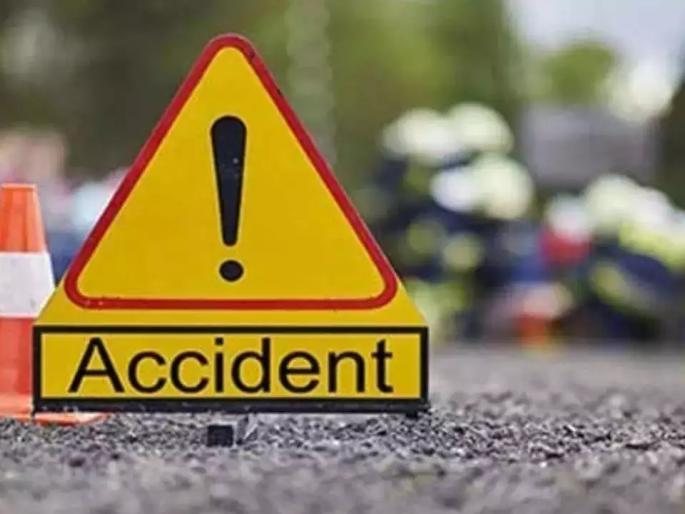 Pune: A young woman passenger on a two-wheeler was killed on the spot in a collision with a truck   | Pune : ट्रकच्या धडकेत दुचाकीवरील सहप्रवासी तरुणी जागीच ठार   Pune: A young woman passenger on a two-wheeler was killed on the spot in a collision with a truck   | Pune : ट्रकच्या धडकेत दुचाकीवरील सहप्रवासी तरुणी जागीच ठार