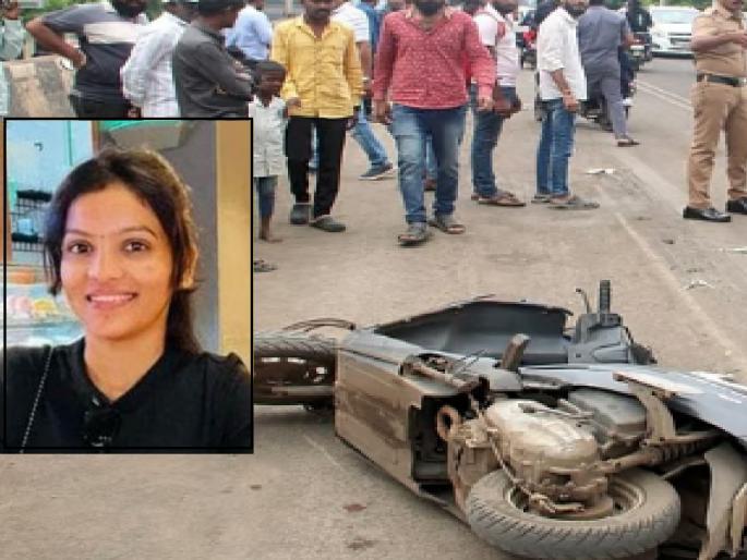 Newlywed woman killed on the spot in dumper accident in Sangli, husband seriously injured | Sangli: डम्परच्या धडकेत नवविवाहिता जागीच ठार, दीड वर्षापूर्वी झाला होता विवाह; पती गंभीर जखमी Newlywed woman killed on the spot in dumper accident in Sangli, husband seriously injured | Sangli: डम्परच्या धडकेत नवविवाहिता जागीच ठार, दीड वर्षापूर्वी झाला होता विवाह; पती गंभीर जखमी