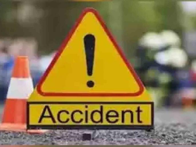 Moped rider killed in collision with dumper near Kavalapur; | कवलापूरजवळ डंपरच्या धडकेत मोपेडस्वार ठार; ओव्हरटेक करताना धडक : मृत फलटण तालुक्यातील Moped rider killed in collision with dumper near Kavalapur; | कवलापूरजवळ डंपरच्या धडकेत मोपेडस्वार ठार; ओव्हरटेक करताना धडक : मृत फलटण तालुक्यातील