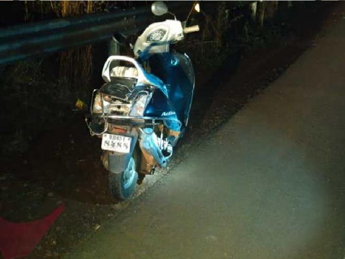 One killed in car crash in Kankavali | अज्ञात कारच्या धडकेत एकाचा मृत्यू, कार चालक पसार One killed in car crash in Kankavali | अज्ञात कारच्या धडकेत एकाचा मृत्यू, कार चालक पसार