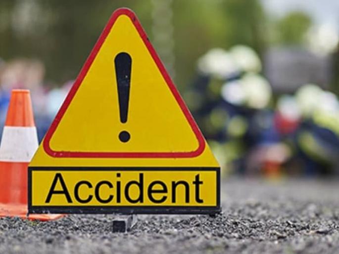 One killed in a car-bike accident | कार-दुचाकी अपघातात एक ठार One killed in a car-bike accident | कार-दुचाकी अपघातात एक ठार