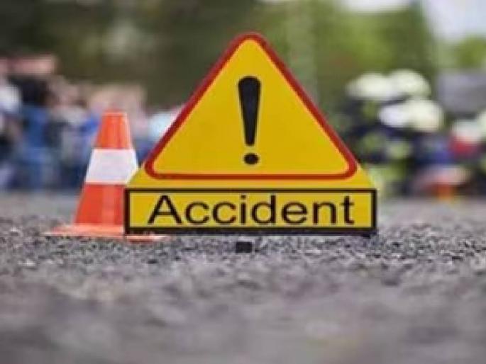 Dumper collides with two-wheeler in Dombivli; The woman died on the spot | डोंबिवलीत डंपरची दुचाकीला धडक; महिलेचा जागीच मृत्यू Dumper collides with two-wheeler in Dombivli; The woman died on the spot | डोंबिवलीत डंपरची दुचाकीला धडक; महिलेचा जागीच मृत्यू