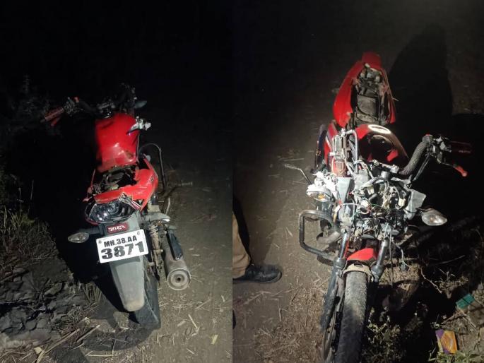 Horrible accident due to loss of control on two-wheeler in Wasmat Hingoli; Both died on the spot | वसमत इथं दुचाकीवरील नियंत्रण सुटल्याने भीषण अपघात; दोन तरुणांचा जागीच मृत्यू Horrible accident due to loss of control on two-wheeler in Wasmat Hingoli; Both died on the spot | वसमत इथं दुचाकीवरील नियंत्रण सुटल्याने भीषण अपघात; दोन तरुणांचा जागीच मृत्यू