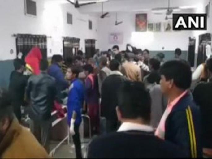 13 killed, 18 injured in truck accident in Rajasthan | राजस्थानात विवाह समारंभात घुसला ट्रक, 13 जणांचा मृत्यू, 18 जखमी 