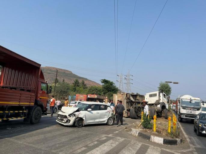 pimpari-chinchwad Accident news Strange accident at Vadgaon Maval; PMP bus, car, dumper collide; dumper driver injured | वडगाव मावळ येथे विचित्र अपघात; पीएमपी बस, कार, डंपरची धडकेत डंपरचालक जखमी pimpari-chinchwad Accident news Strange accident at Vadgaon Maval; PMP bus, car, dumper collide; dumper driver injured | वडगाव मावळ येथे विचित्र अपघात; पीएमपी बस, कार, डंपरची धडकेत डंपरचालक जखमी