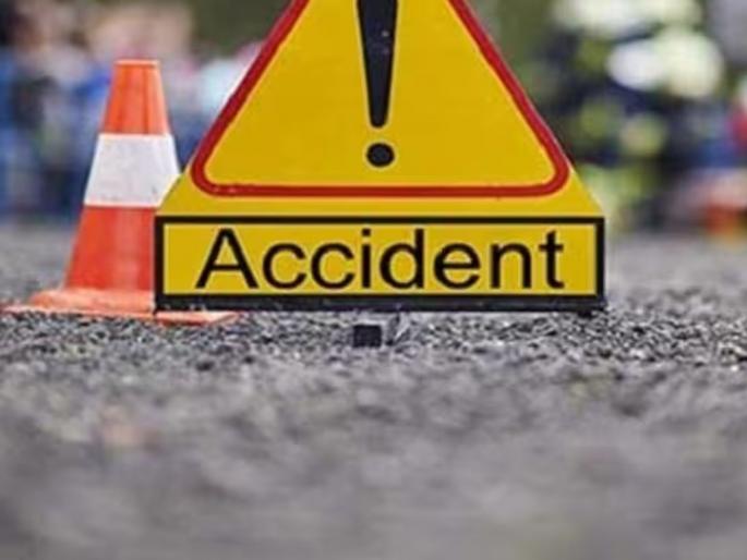 Blown up by speeding tractor, father and son on two-wheeler killed | भरधाव ट्रॅक्टरने उडवले, दुचाकीवरील पिता-पुत्र ठार Blown up by speeding tractor, father and son on two-wheeler killed | भरधाव ट्रॅक्टरने उडवले, दुचाकीवरील पिता-पुत्र ठार