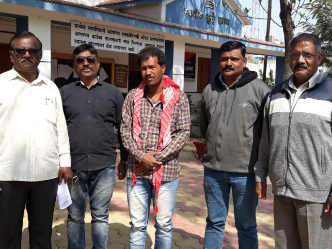 Accused absconding for 31 years arrested by police | ३१ वर्षांपासून फरार असलेला आरोपी अटकेत Accused absconding for 31 years arrested by police | ३१ वर्षांपासून फरार असलेला आरोपी अटकेत