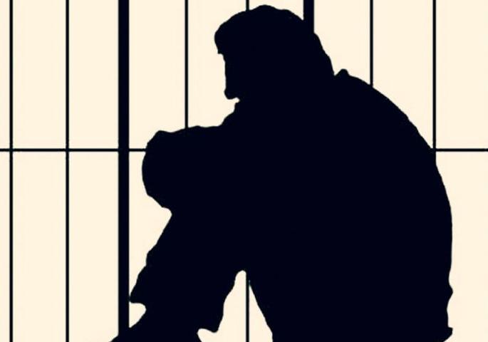 Sexual abuse of a minor girl; life imprisonment to accused | अल्पवयीन मुलीचा लैंगीक छळ; आराेपीस आजन्म कारावास Sexual abuse of a minor girl; life imprisonment to accused | अल्पवयीन मुलीचा लैंगीक छळ; आराेपीस आजन्म कारावास