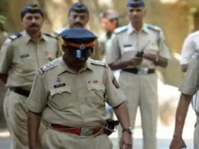 Tamil Nadu grandfather's police funeral | तामिळनाडूच्या आजोबांचे पोलिसांकडून अंत्यसंस्कार Tamil Nadu grandfather's police funeral | तामिळनाडूच्या आजोबांचे पोलिसांकडून अंत्यसंस्कार