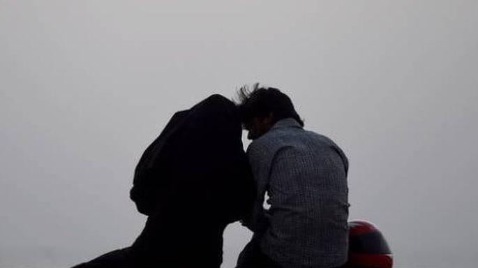 Action of Damini squad on lovers | प्रेमीयुगुलांवर दामिनी पथकाची कारवाई Action of Damini squad on lovers | प्रेमीयुगुलांवर दामिनी पथकाची कारवाई