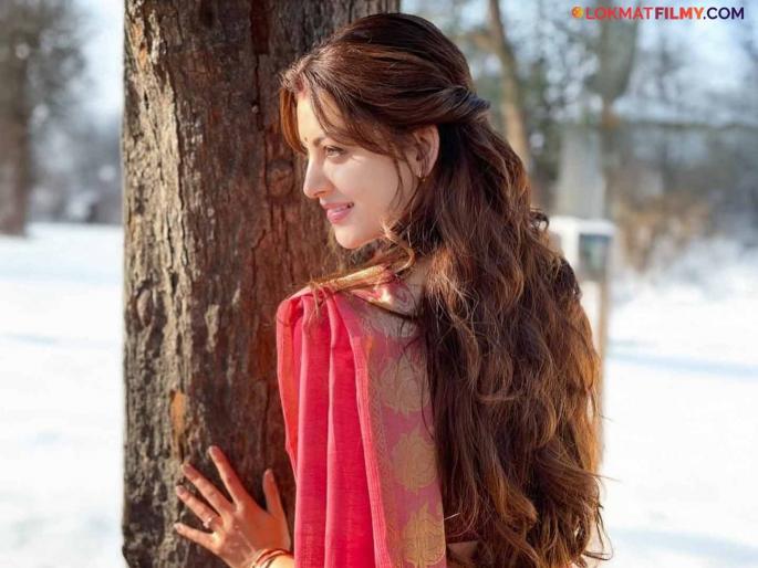 Actress urvashi rautela who calls herself a pure vegetarian ate chicken in Shravan month | स्वतःला शुद्ध शाकाहारी म्हणणाऱ्या अभिनेत्रीने श्रावणात खाल्लं चिकन, नेटकऱ्यांचा राग अनावर Actress urvashi rautela who calls herself a pure vegetarian ate chicken in Shravan month | स्वतःला शुद्ध शाकाहारी म्हणणाऱ्या अभिनेत्रीने श्रावणात खाल्लं चिकन, नेटकऱ्यांचा राग अनावर