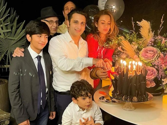 More Sleep Birthday Wish For Serums Adar Poonawalla From Wife Natasha celebrated 40th birthday yesterday | कुटुंबीयांसोबत अदर पुनावाला यांनी साजरा केला वाढदिवस; पत्नी म्हणाली,"अजून मोठा पल्ला गाठायचाय, मग..." More Sleep Birthday Wish For Serums Adar Poonawalla From Wife Natasha celebrated 40th birthday yesterday | कुटुंबीयांसोबत अदर पुनावाला यांनी साजरा केला वाढदिवस; पत्नी म्हणाली,"अजून मोठा पल्ला गाठायचाय, मग..."