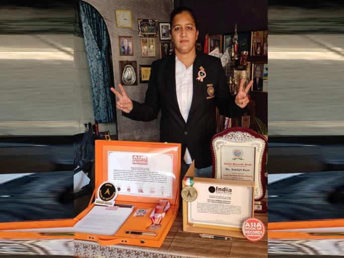 World record of mermaid Sukhjit Kaur of Dombivli by swimming continuously for 14 hours | सलग १४ तास पोहत डोंबिवलीची जलपरी सुखजित कौरचा विश्वविक्रम World record of mermaid Sukhjit Kaur of Dombivli by swimming continuously for 14 hours | सलग १४ तास पोहत डोंबिवलीची जलपरी सुखजित कौरचा विश्वविक्रम