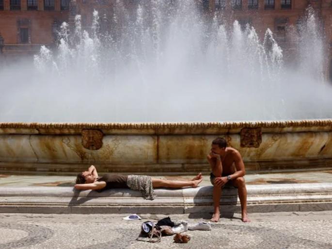 April has come to an end, May will give more heat Wave! Drought forecast in India, monsoon will also be affected WMO | एप्रिल संपत आला, मे आणखी ताप देणार! भारतात दुष्काळाचा अंदाज, मान्सूनवरही परिणाम होणार April has come to an end, May will give more heat Wave! Drought forecast in India, monsoon will also be affected WMO | एप्रिल संपत आला, मे आणखी ताप देणार! भारतात दुष्काळाचा अंदाज, मान्सूनवरही परिणाम होणार